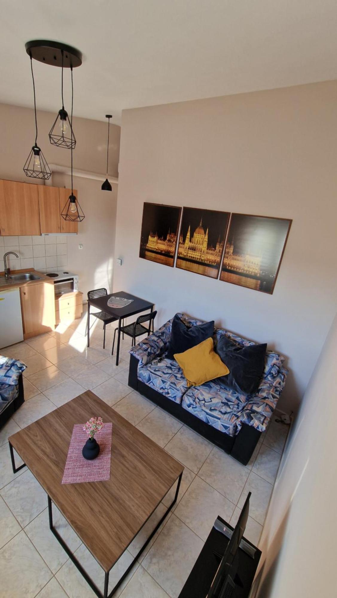 Kofinaki Apartment 1 Tycherón Eksteriør bilde